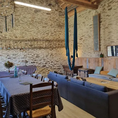 Semesterbostad La Maison Mescladis