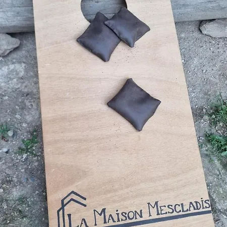 בית נופש La Maison Mescladis Manhac